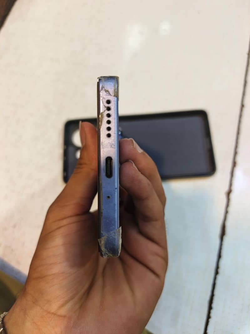 Xiaomi Redmi Note 13 Pro 3