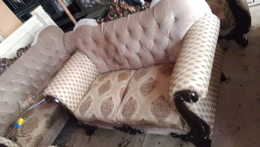 Shehsam Taaj Style Sofa set 7 Seater price 65000. . 03101188962