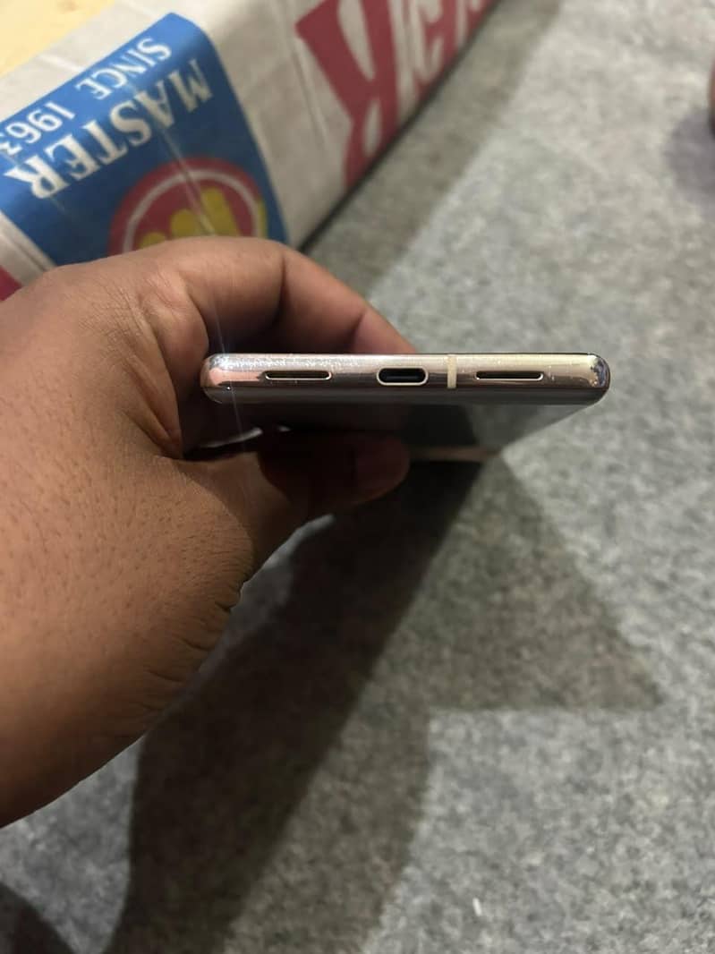 Google Pixel 7 Pro 4