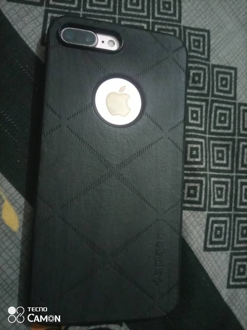 Apple iPhone 7 Plus 1
