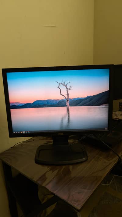 Dell 24" U2410 2K Resolution