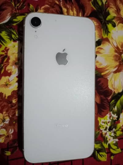 Apple iPhone XR