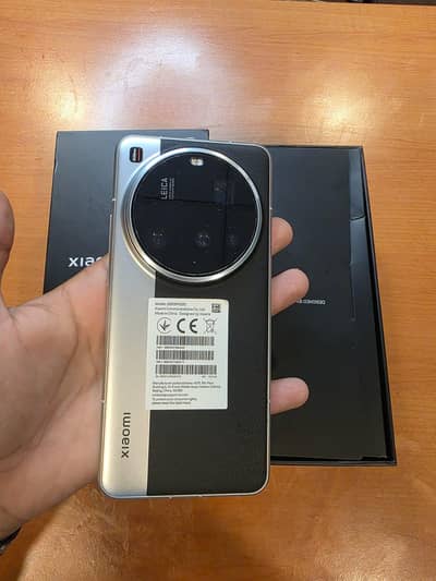 Xiaomi 15 Ultra 16/512 official pta complete box