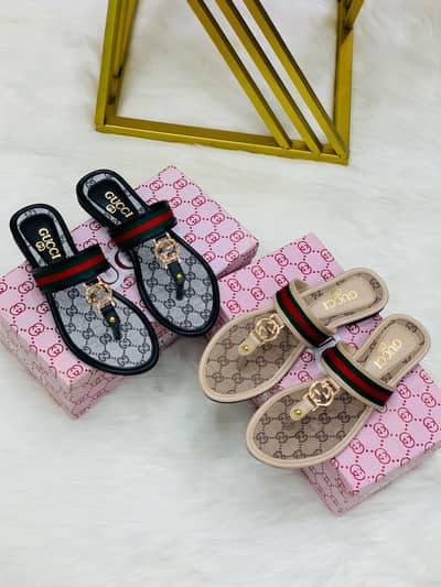 Gucci flat slippers