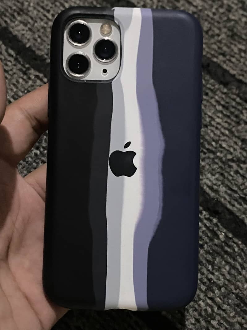 Apple iPhone 11 Pro 0
