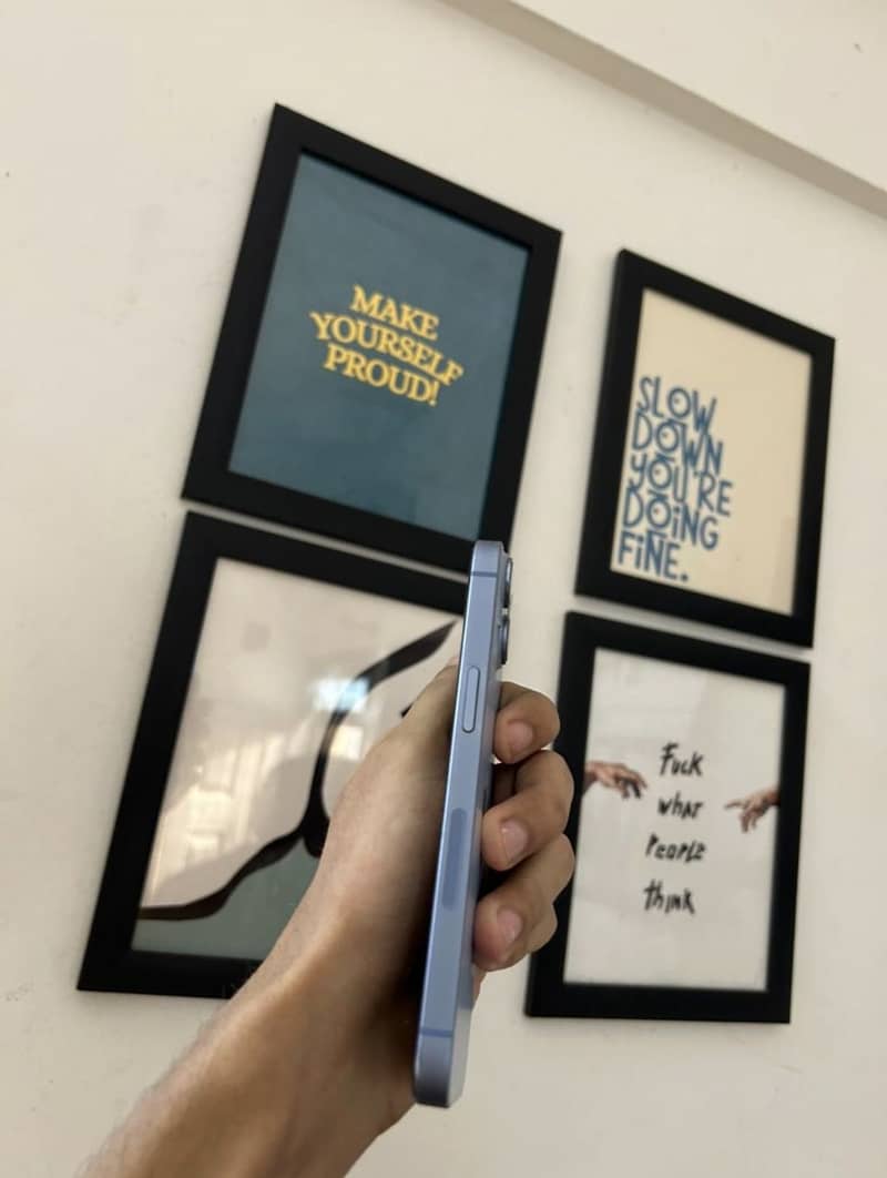Apple iPhone 14 3