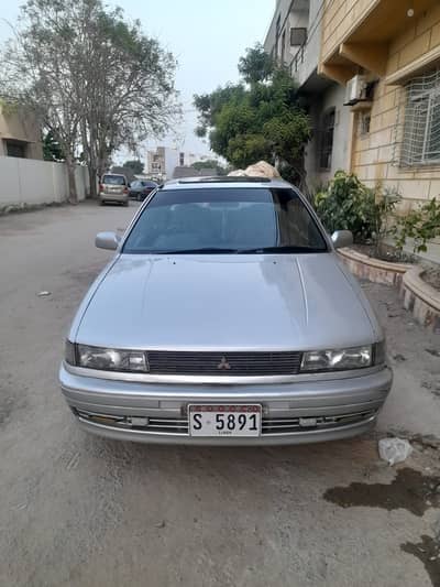 Mitsubishi Lancer 1990