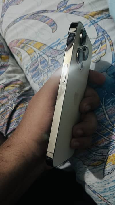 Apple iPhone 14 Pro