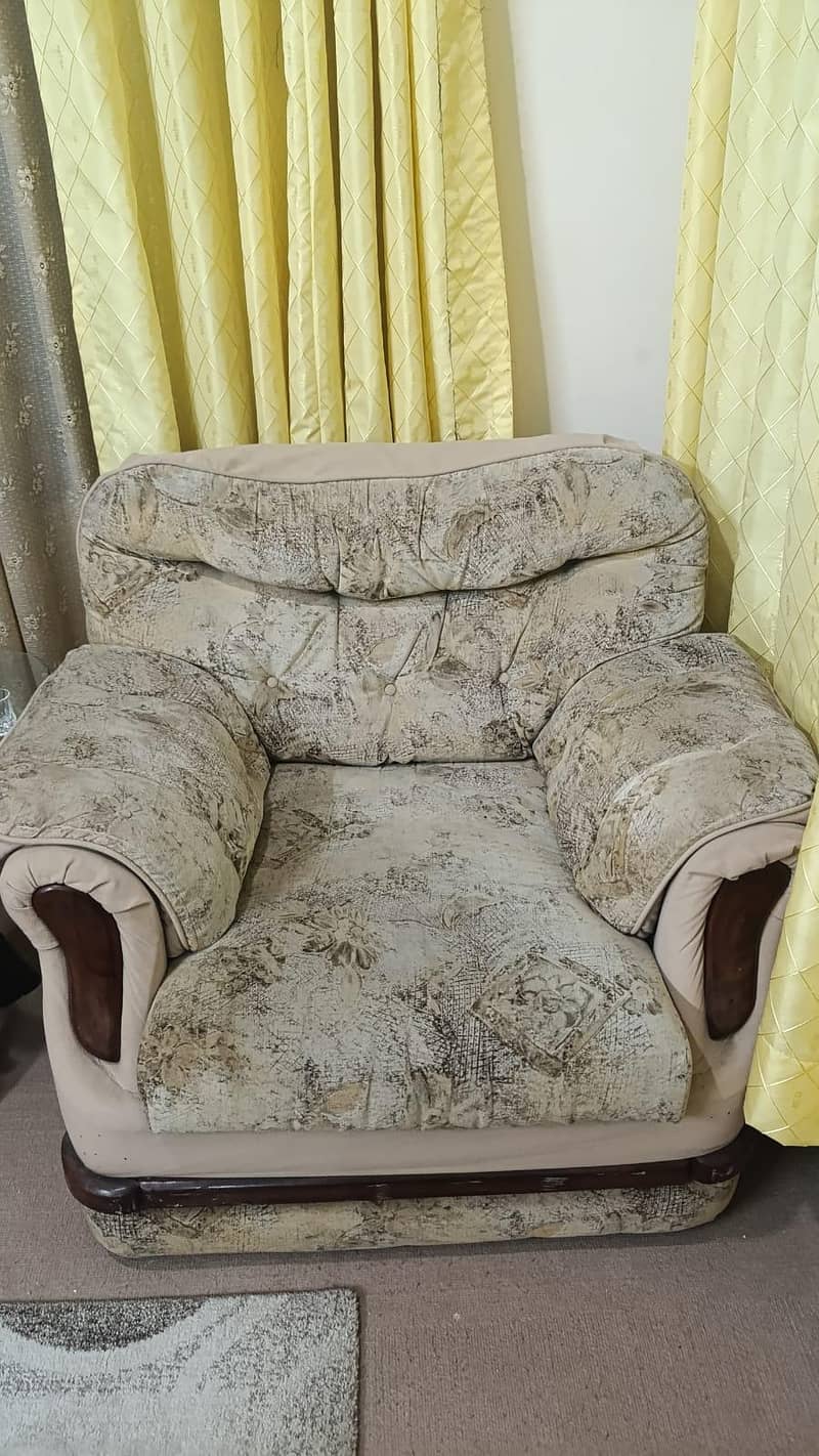 7 seatee sofa complete set 3