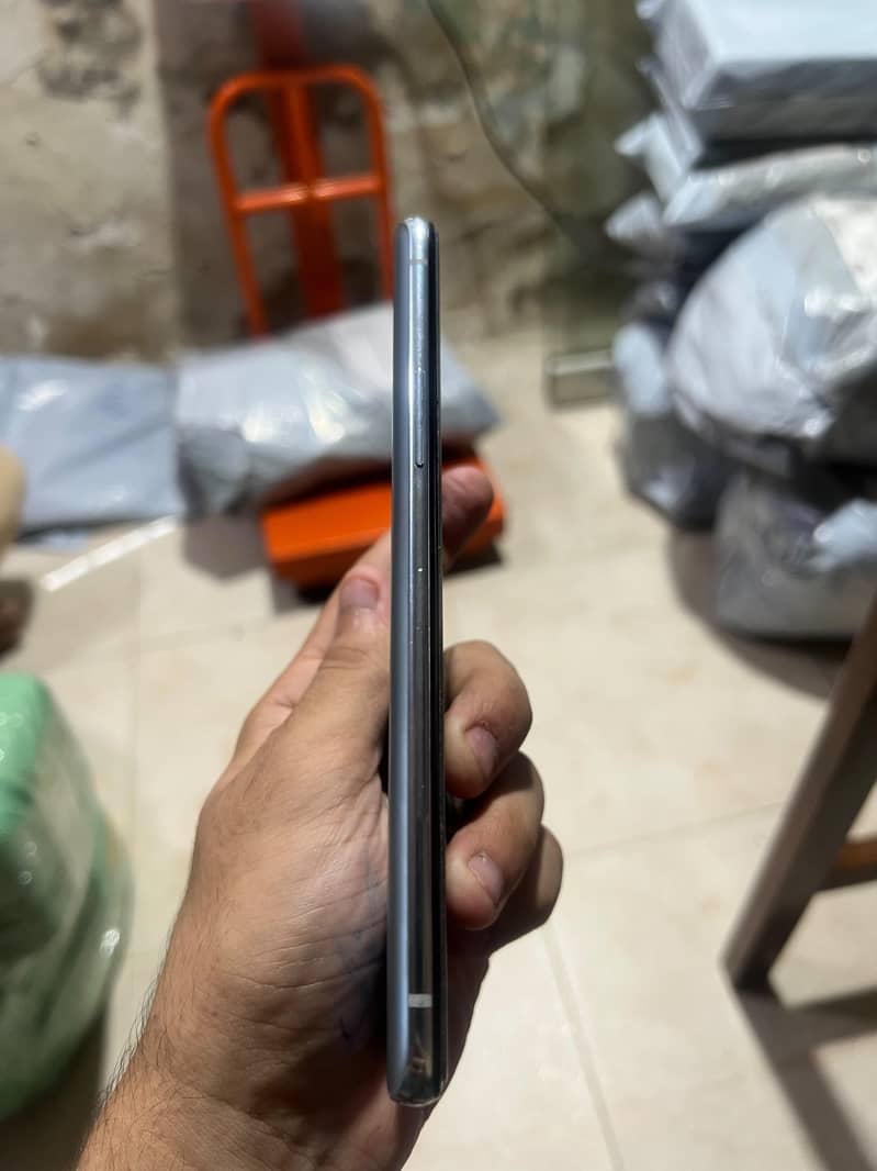 One Plus 8T 6