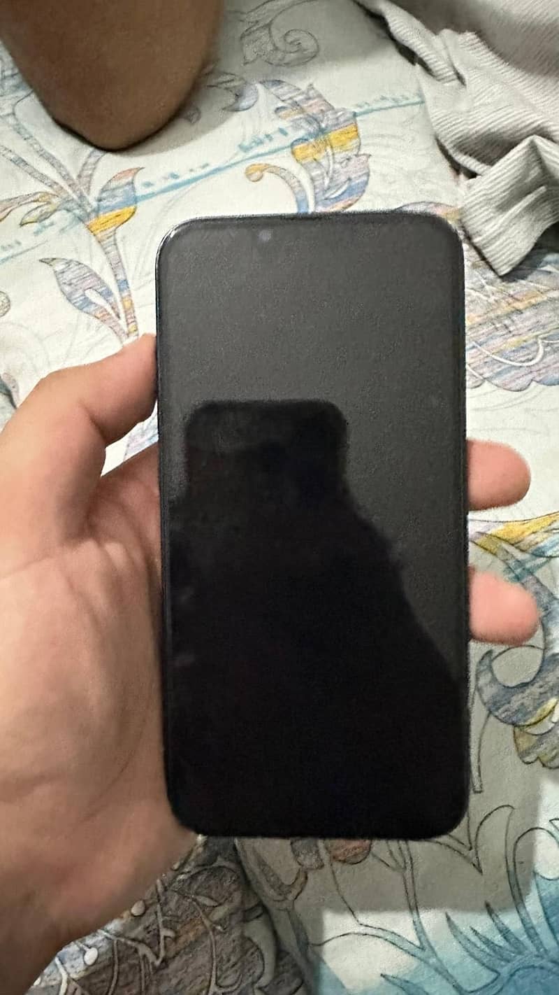 Apple iPhone 13 3