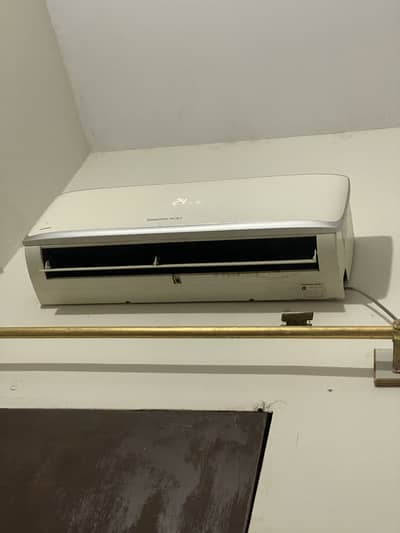 1 ton inverter ac urgent sale
