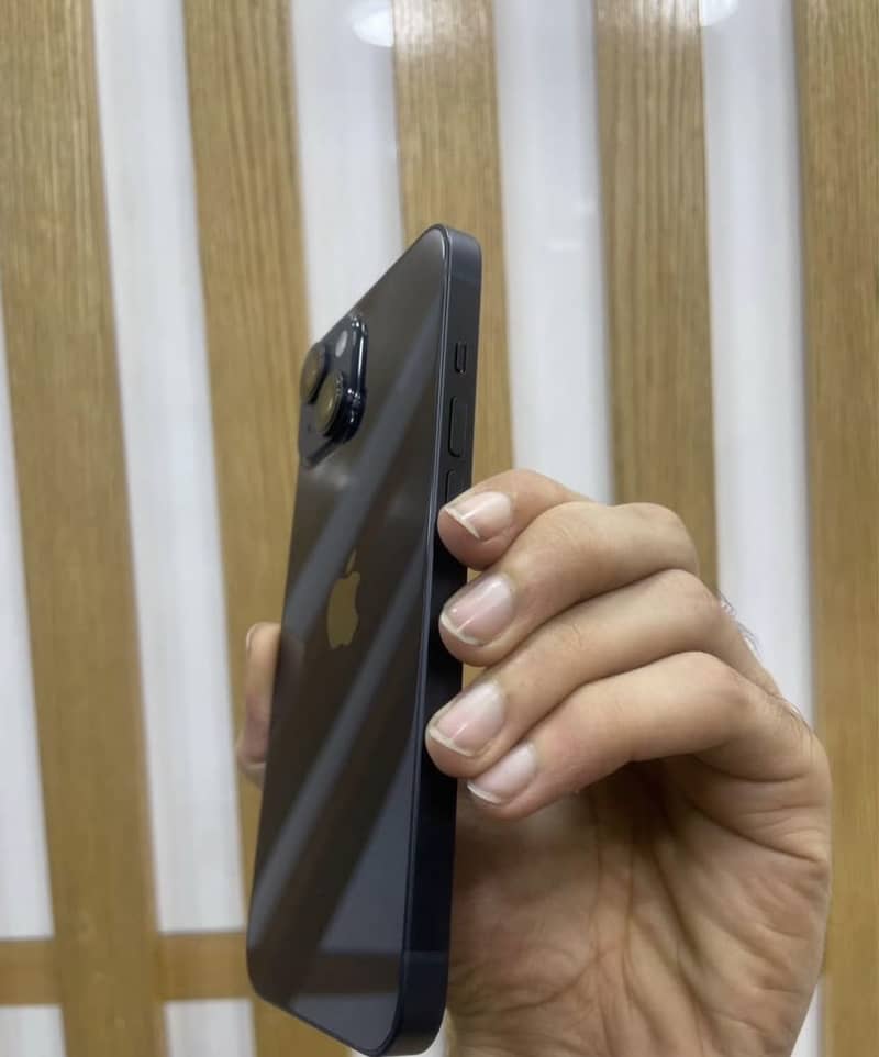 Apple iPhone 14 plus 2