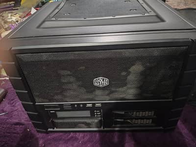 Cooler master casing with fans
