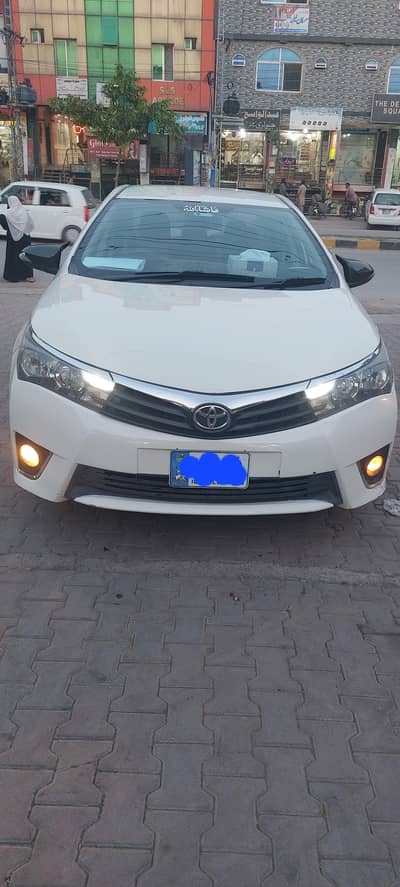 Toyota Corolla GLI 2017.  AUTOMATIC