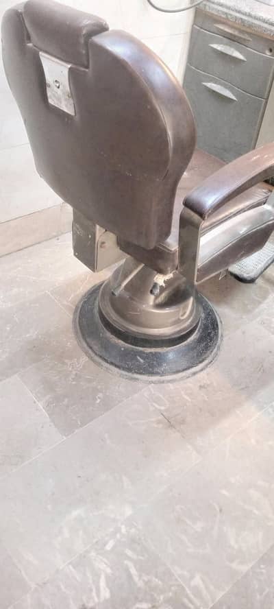 heavy salon chair