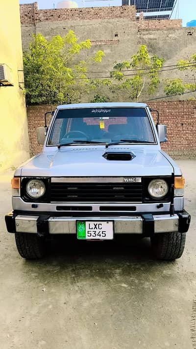 Mitsubishi Pajero 1986