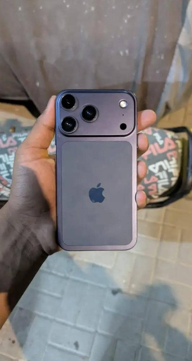 Apple iPhone 11 0