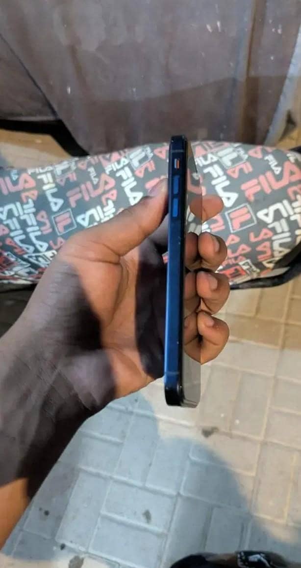 Apple iPhone 11 2