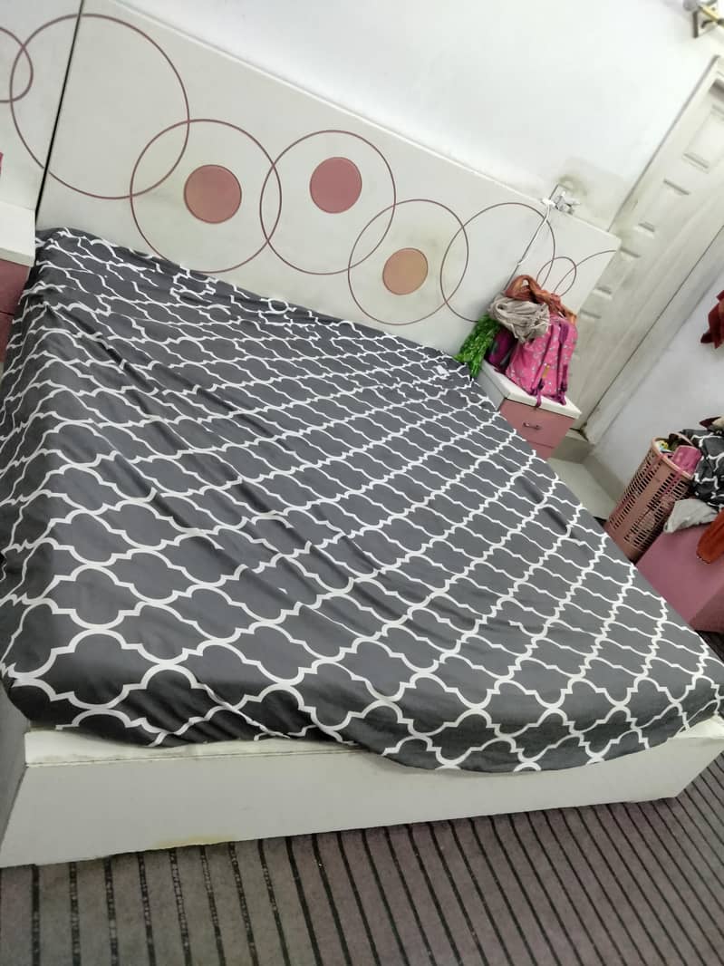 only bed with side table 2