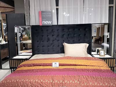Habitt Rivo king size bed
