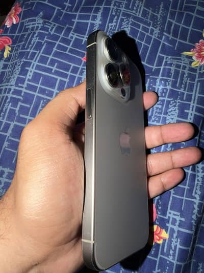 Apple iPhone 15 Pro