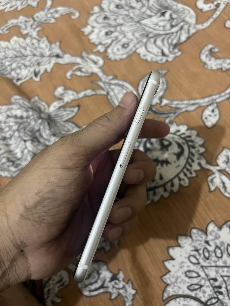 Apple iPhone SE 2