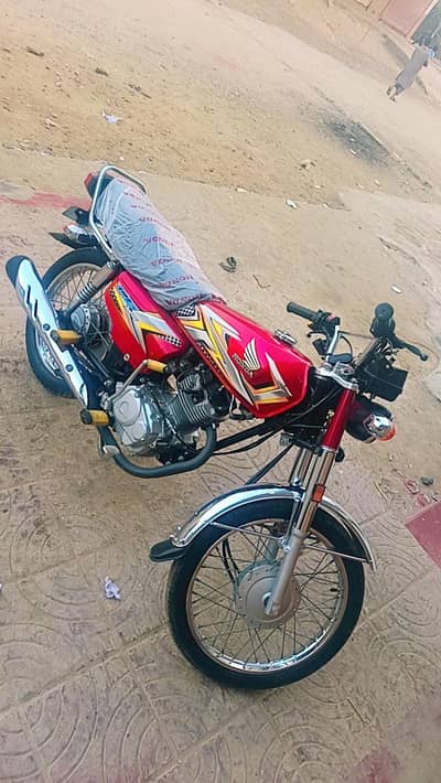 red color 125