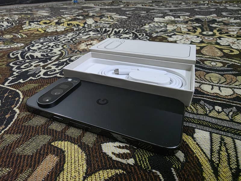 Google Pixel 9 Pro Complete Box 2