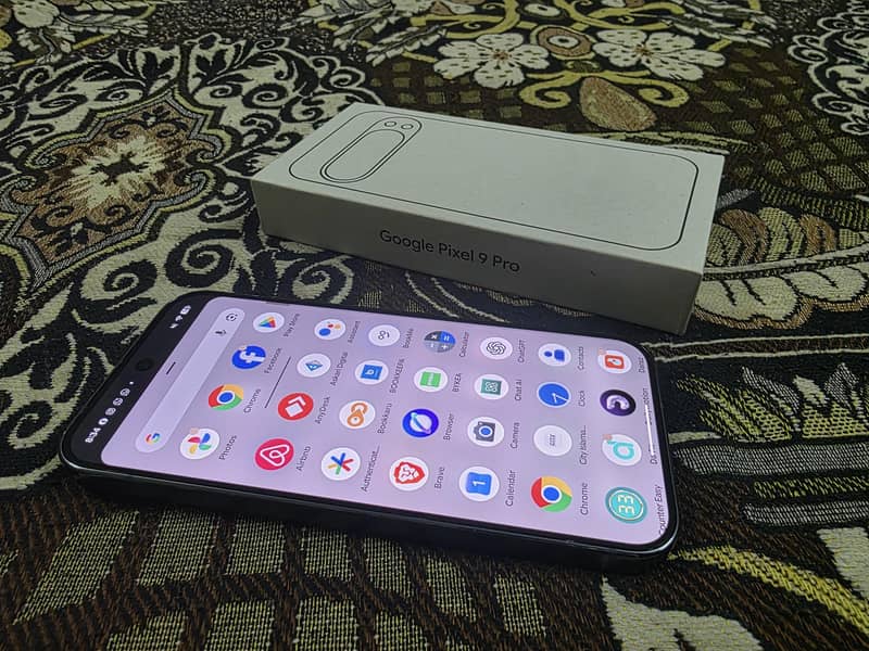 Google Pixel 9 Pro Complete Box 10