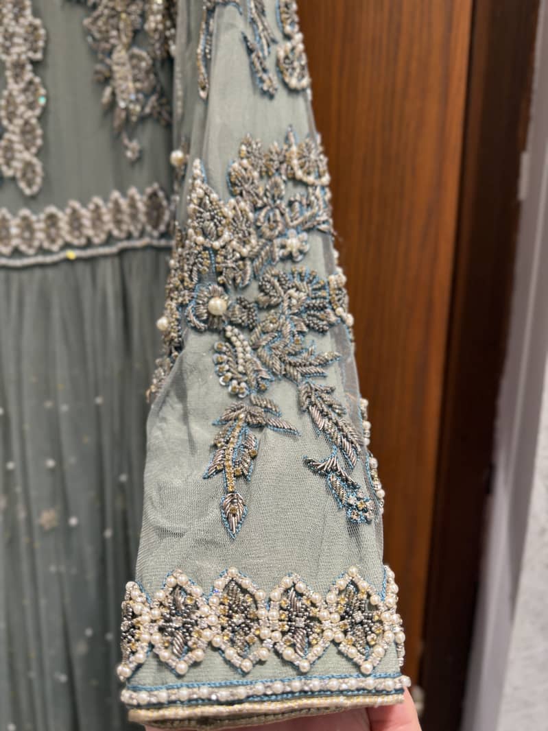 Frock 0