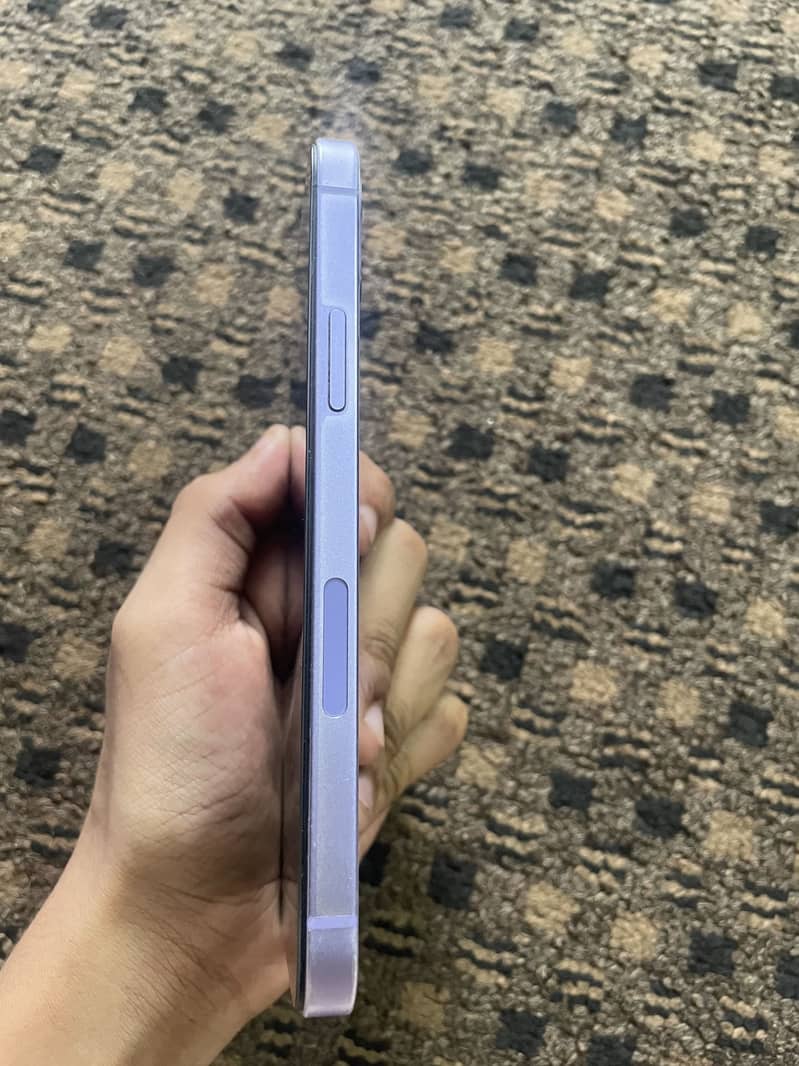 Apple iPhone 12 3