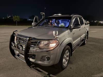 Toyota Hilux 2013