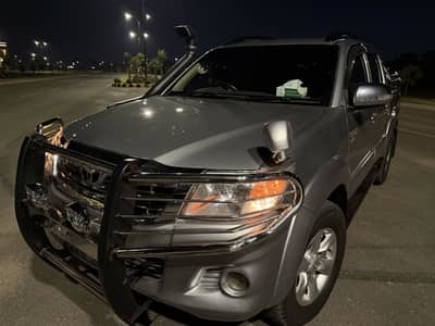 Toyota Hilux 2013