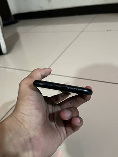 Apple iPhone XR