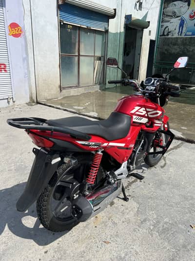 I want to sell my Honda CB150 F Red Colour