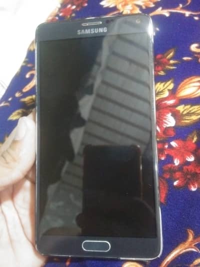 samsung note 4 . . . . . . Ram3. . . . . . . . Memory 32. . . . . . No Box Charge