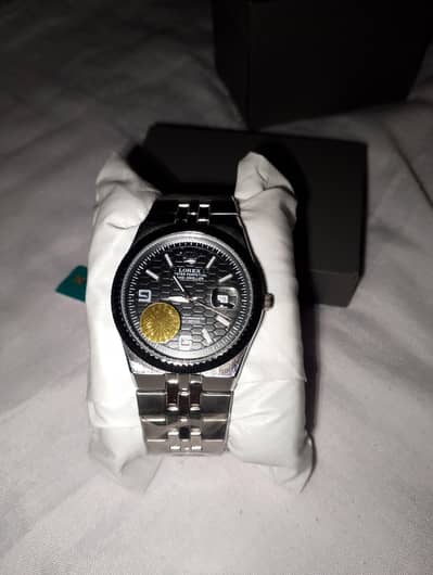 LOREX Watch