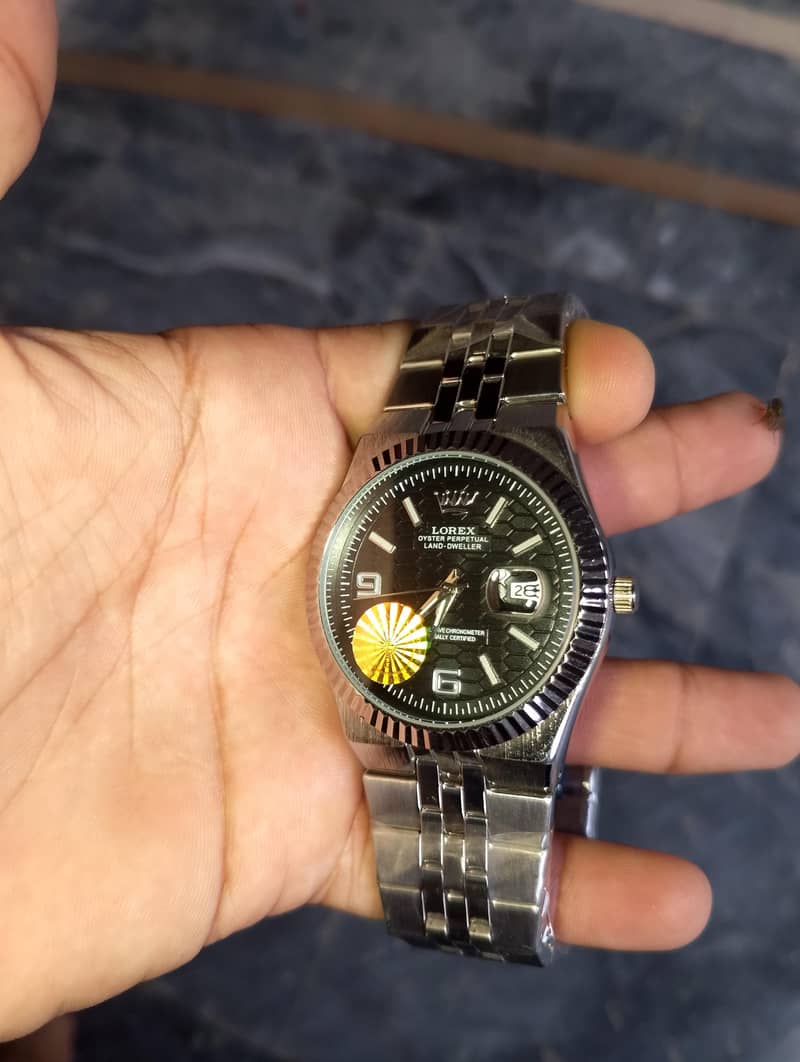 LOREX Watch 2