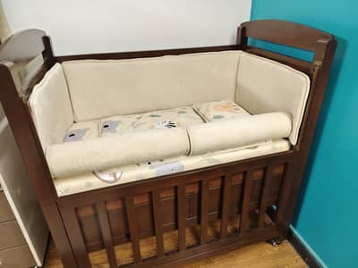 BABY COT