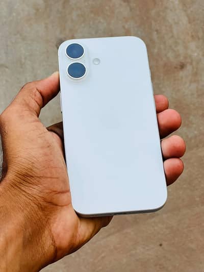 Apple iPhone 16