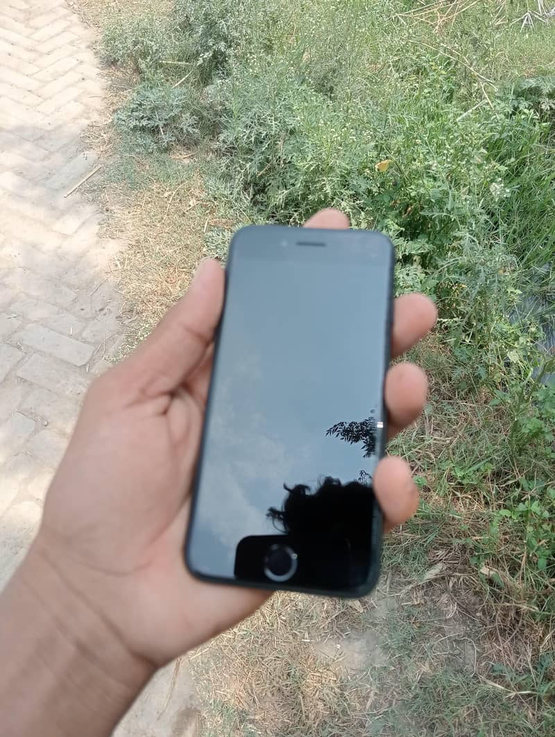 Apple iPhone SE 1