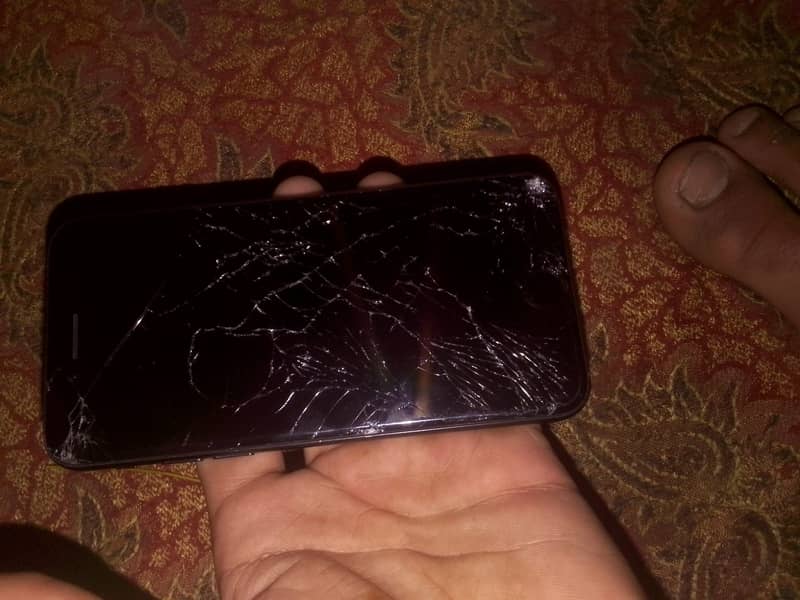 Apple iPhone 7 2