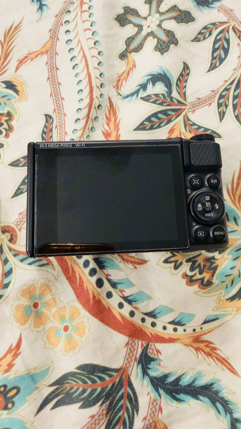 camera 6