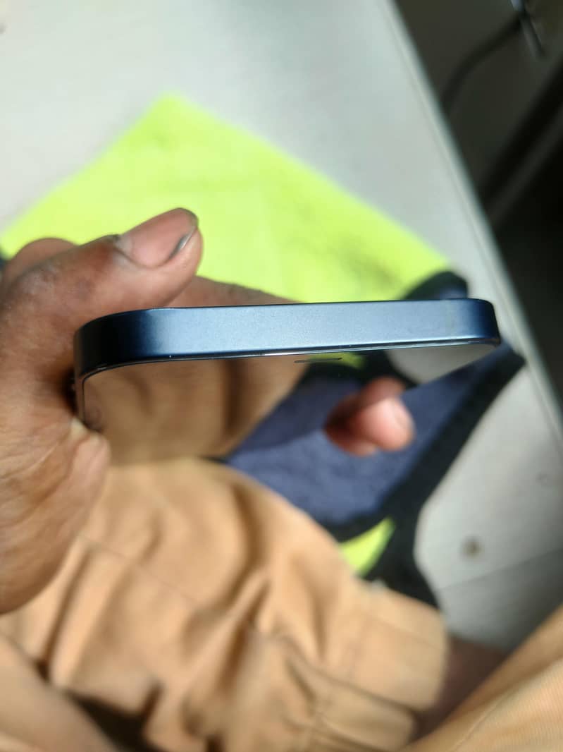 Apple iPhone 12 2