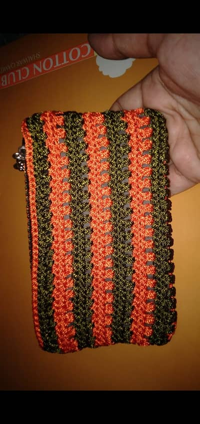 Hand purses