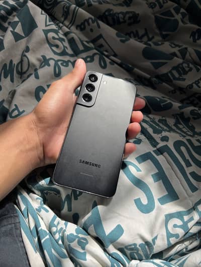 Samsung Mobile S22
