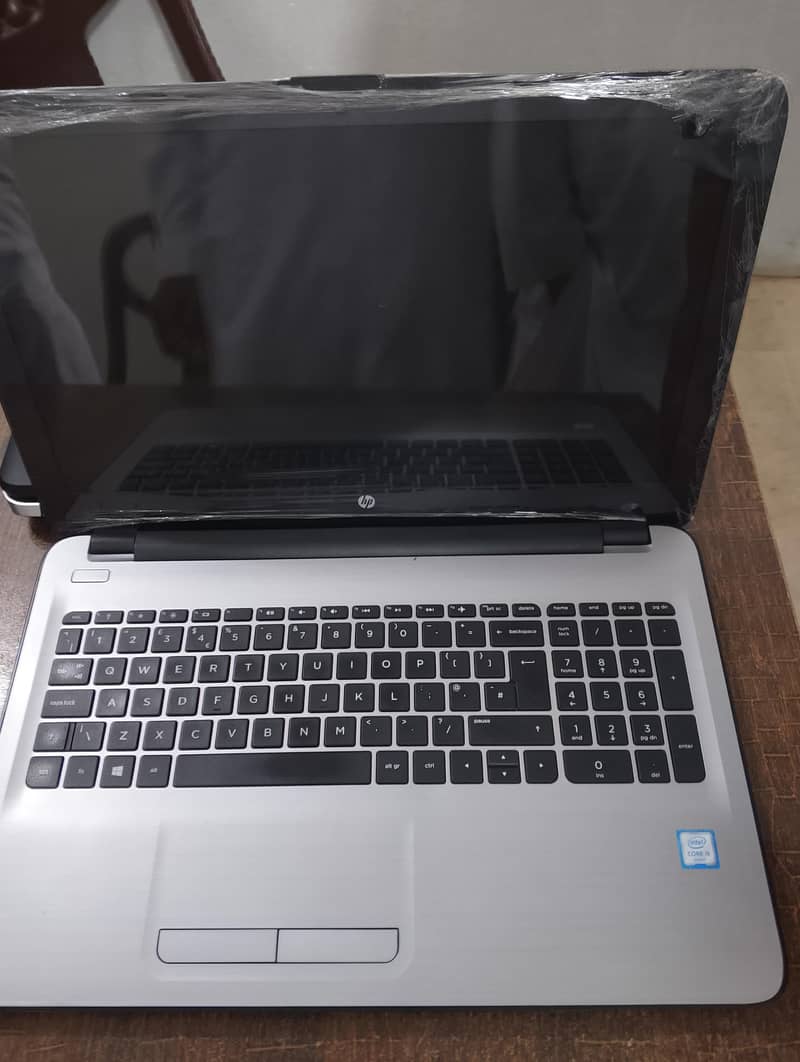 Hp laptop new 1