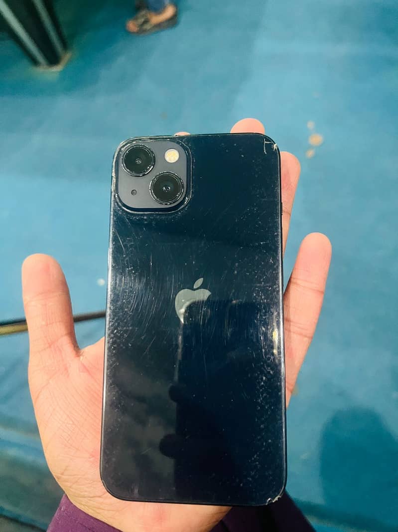 Apple iPhone 13 1