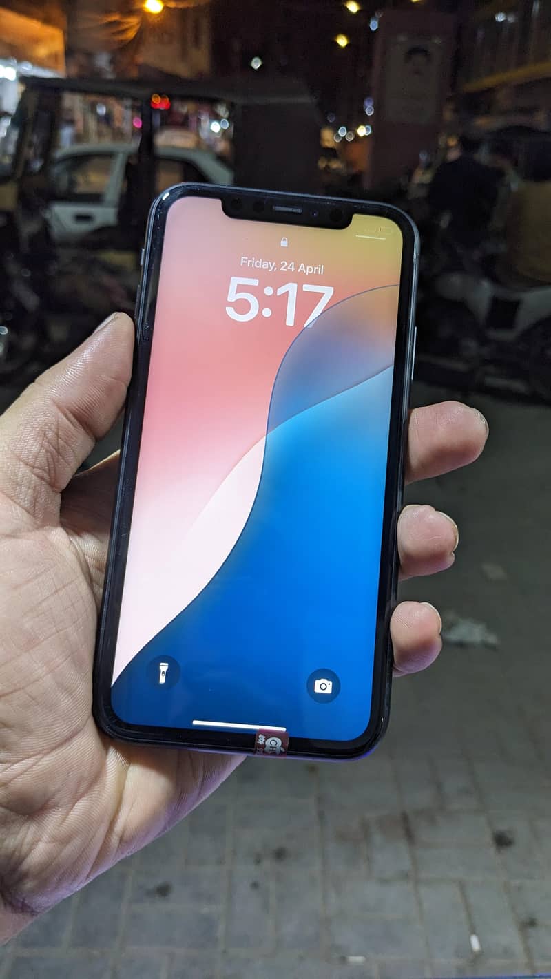 Apple iPhone 11 7